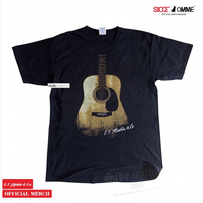 Official Merchandise CF. MARTIN & CO - GUITAR
